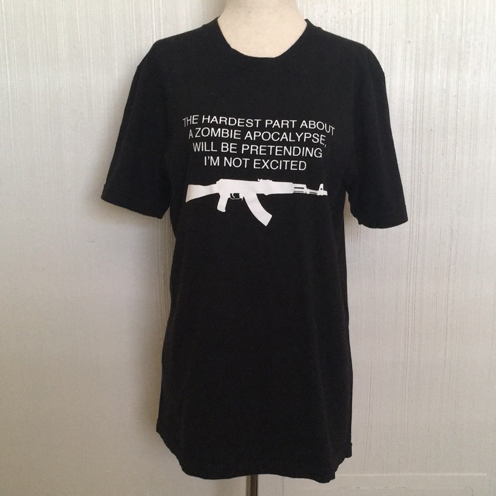Mens Zombie Fan Tee Shirt - Black White Graphic Zombie Apocalypse M